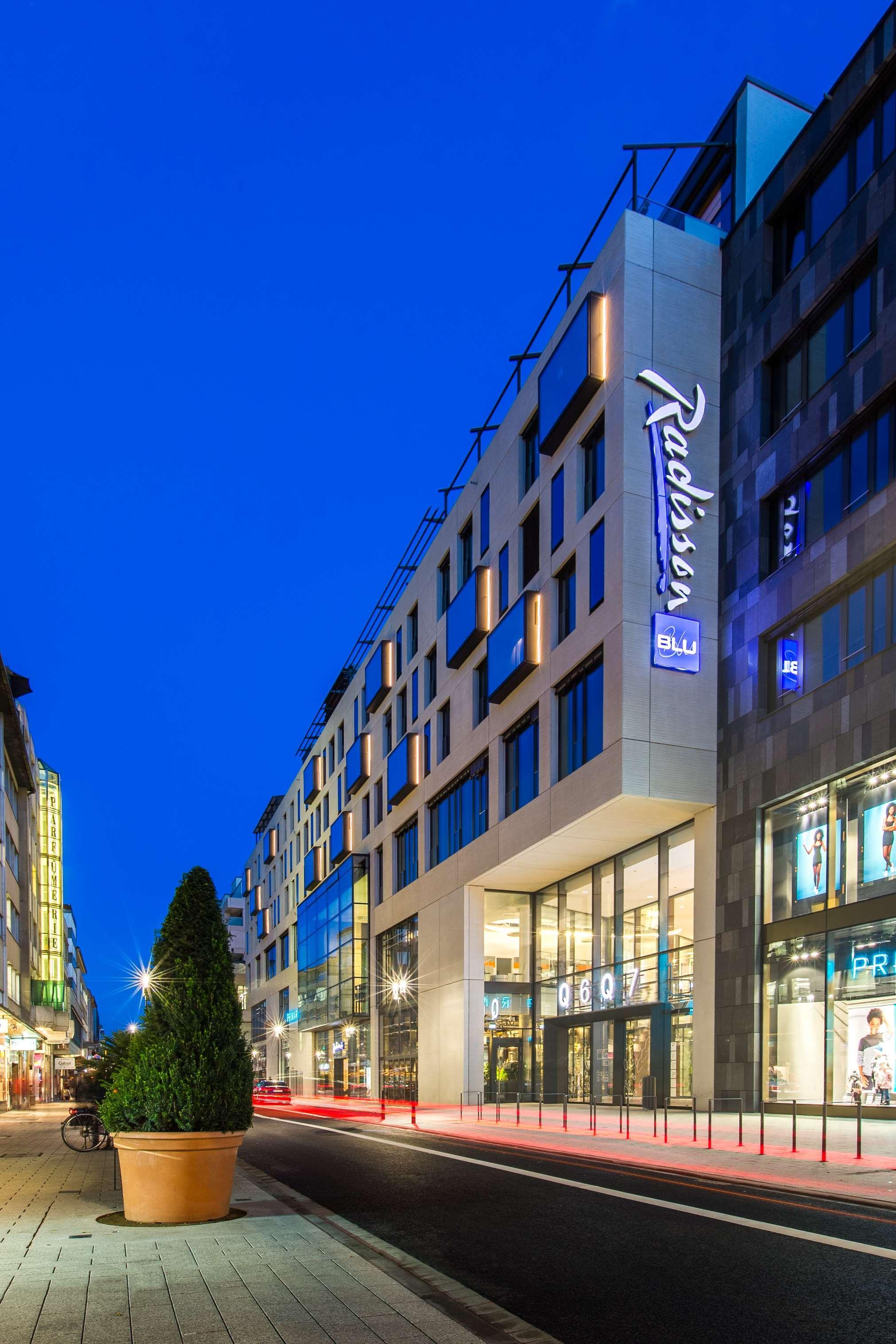 Radisson Blu Hotel, Mannheim Buitenkant foto